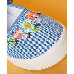 Cute Walk by Babyhug Velcro Closure Casual Shoes with Floral Embroidery Detailing - Pink