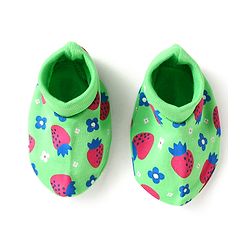 Babyhug 100% Cotton Cap Mittens & Booties Set With Floral & Tropical Theme Print Green - Diameter 14 cm