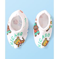 Babyhug 100% Cotton Interlock Knit Cap Mittens & Booties Set With Animal Print White - Diameter 10 cm