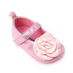 Cute Walk by Babyhug Velcro Closure Booties with Floral Applique - Pink