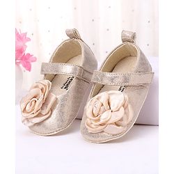 Cute Walk by Babyhug Velcro Closure Booties with Floral Applique - Pink