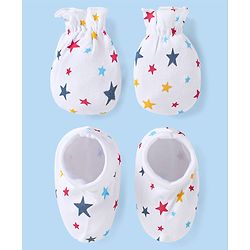 Babyhug 100% Cotton Interlock Knit Mittens & Booties Set with Stars Print - White