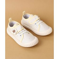 Cute Walk by Babyhug Velcro Closure Casual Shoes with Floral Applique - Beige