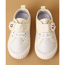 Cute Walk by Babyhug Velcro Closure Casual Shoes with Floral Applique - Beige