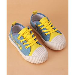 Cute Walk by Babyhug Lace Up Closure Casual Shoes with Sequin Applique - Fuchsia