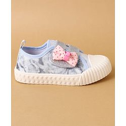 Cute Walk by Babyhug Casual Shoes with Velcro Closure & Bow Applique - Green & Orange