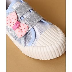 Cute Walk by Babyhug Casual Shoes with Velcro Closure & Bow Applique - Green & Orange