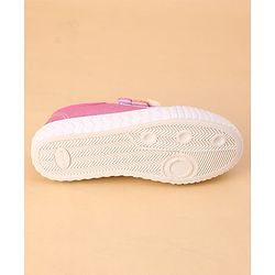 Cute Walk by Babyhug Velcro Closure Casual Shoes - Fuchsia
