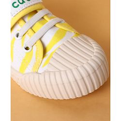 Cute Walk by Babyhug Velcro Closure Casual Shoes With Text Print - Yellow