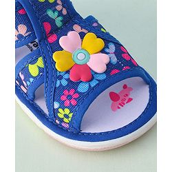 Cute Walk by Babyhug Sandals with Velcro Closure & Floral Applique - Blue