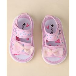 Cute Walk by Babyhug Sandals with Velcro Closure Floral Print & Bow Applique - Pink