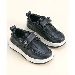 Cute Walk by Babyhug Solid Party Wear Shoes With Velcro Closure - Black