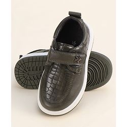 Cute Walk by Babyhug Solid Party Wear Shoes With Velcro Closure - Black