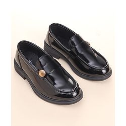Cute Walk by Babyhug Loafers with Applique - Black
