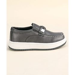 Cute Walk by Babyhug Slip On 3D Applique Loafers - Black
