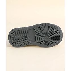 Cute Walk by Babyhug Slip On 3D Applique Loafers - Black
