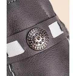 Cute Walk by Babyhug Slip On 3D Applique Loafers - Black