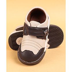 Cute Walk by Babyhug Casual Shoes with Velcro Closure - Brown & Beige