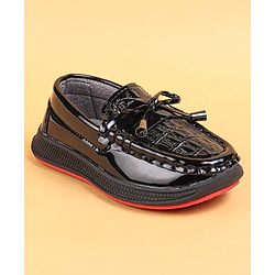 Cute Walk by Babyhug Slip On Loafers With Lace Applique - Black