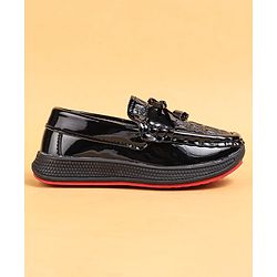 Cute Walk by Babyhug Slip On Loafers With Lace Applique - Black