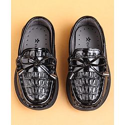 Cute Walk by Babyhug Slip On Loafers With Lace Applique - Black