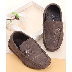 Cute Walk by Babyhug Solid Slip On Loafers with Star Applique - Brown
