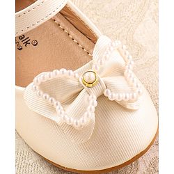 Cute Walk by Babyhug Ballerina with Velcro Closure & Bow Applique - White