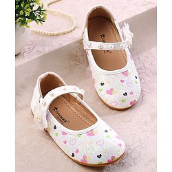 Cute Walk by Babyhug Ballerina with Velcro Closer & Hearts Print - Pink