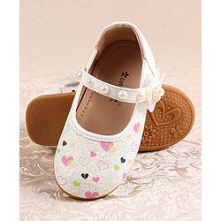 Cute Walk by Babyhug Ballerina with Velcro Closer & Hearts Print - Pink