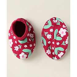 Babyhug 100% Cotton Cap Mittens And Booties Floral Printed Maroon - Diameter 12 cm
