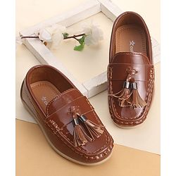 Cute Walk by Babyhug Slip On Loafers with Tassels Applique - Brown