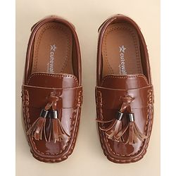 Cute Walk by Babyhug Slip On Loafers with Tassels Applique - Brown