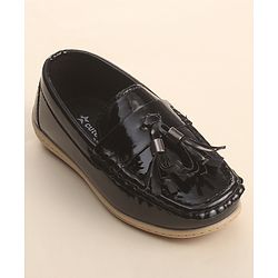 Cute Walk by Babyhug Slip On Loafers with Tassels Applique - Brown