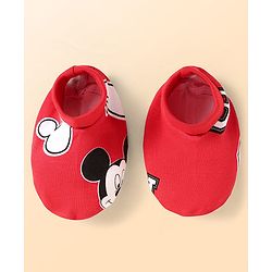Babyhug Disney Interlock Knit Cap Mittens & Booties Set With Mickey Mouse Print - Red