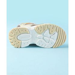 Cute Walk by Babyhug Velcro Closure Sandals with 3D Applique - Grey