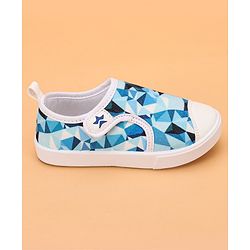 Cute Walk by Babyhug Casual Shoes with Velcro Closure Geometric Print - Sky  Blue