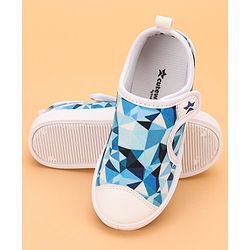 Cute Walk by Babyhug Casual Shoes with Velcro Closure Geometric Print - Sky  Blue