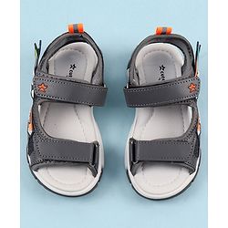 Cute Walk by Babyhug Sandals with Velcro Closure & 3D Applique - Black