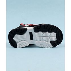 Cute Walk by Babyhug Sandals with Velcro Closure & 3D Applique - Black
