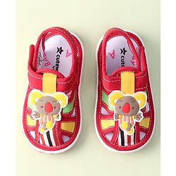Cute Walk by Babyhug Sandals With Velcro Closure & Koala Applique - Red