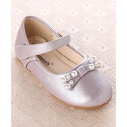 Cute Walk by Babyhug Ballerina With Velcro Closure and Bow Applique - Purple