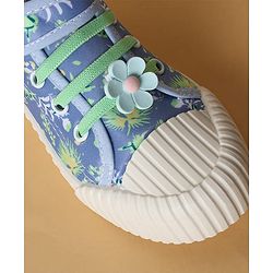 Cute Walk by Babyhug Casual Shoes with Velcro Closure Floral Applique - Blue