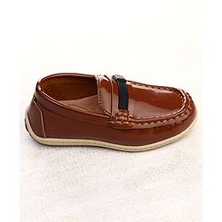 Cute Walk by Babyhug Slip On Loafers With Applique - Brown