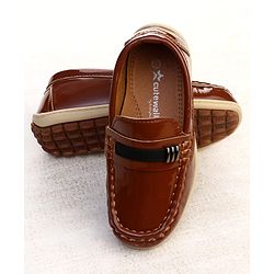 Cute Walk by Babyhug Slip On Loafers With Applique - Brown