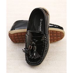 Cute Walk by Babyhug Slip On Loafers With Applique - Black