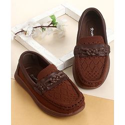 Cute Walk by Babyhug Slip On Solid Loafer - Beige