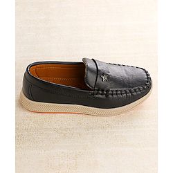 Cute Walk by Babyhug Slip On Solid Loafers - Black