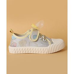 Cute Walk by Babyhug Casual Shoes with Velcro Closure Butterfly Applique- Pink