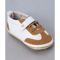 Cute Walk by Babyhug Velcro Closure Booties - Brown