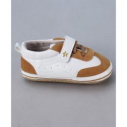 Cute Walk by Babyhug Velcro Closure Booties - Brown